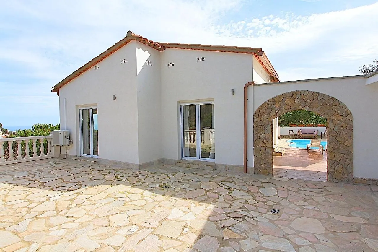 Villa Montecarlo Lloret de Mar